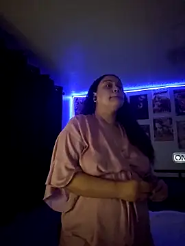 Snapshot of honeeyyy_pot chatting on 16, 9, 2025 honeeyyy pot online show from 16, 9, 2025