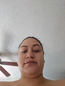 Snapshot of honeeyyy_pot chatting on 9, 11, 2025 honeeyyy pot online show from 9, 11, 2025