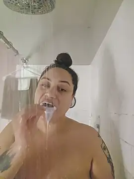 Snapshot of honeeyyy_pot chatting on 1, 12, 2025 honeeyyy pot online show from 1, 12, 2025