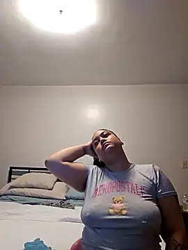 Snapshot of honeeyyy_pot chatting on 22, 3, 2026 honeeyyy pot online show from 22, 3, 2026