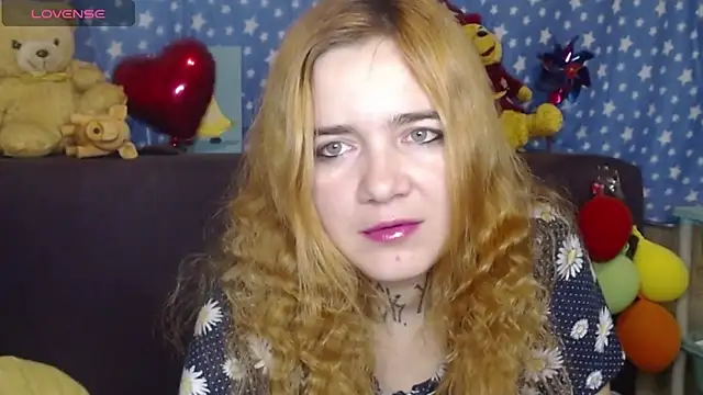 Snapshot of Yours_good_mood chatting on 4, 10, 2025 Yours good mood online show from 4, 10, 2025