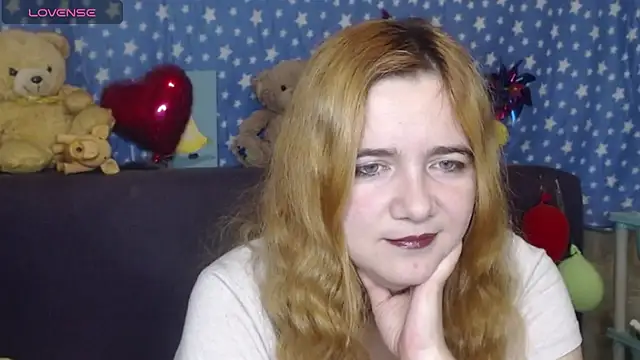 Snapshot of Yours_good_mood chatting on 5, 10, 2025 Yours good mood online show from 5, 10, 2025