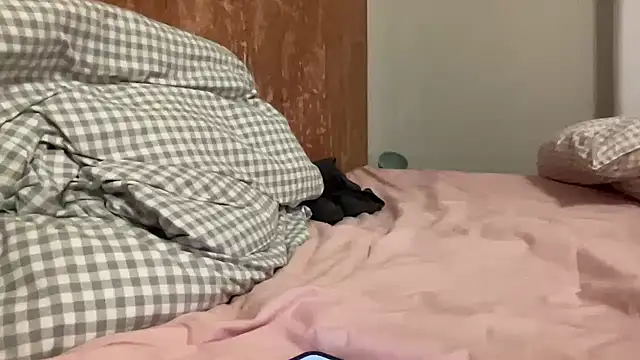 Snapshot of PeterCrenshaw chatting on 16, 11, 2025 PeterCrenshaw online show from 16, 11, 2025