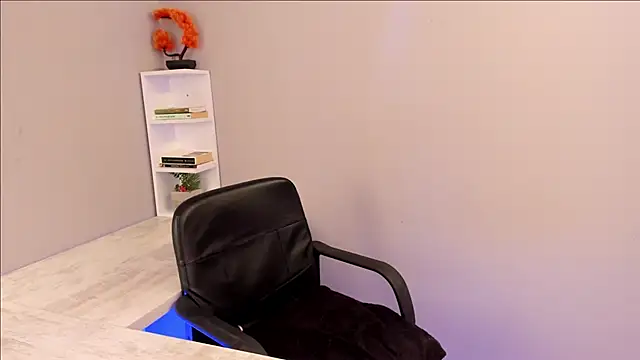 bulma bambina  online show from 16, 11, 2025