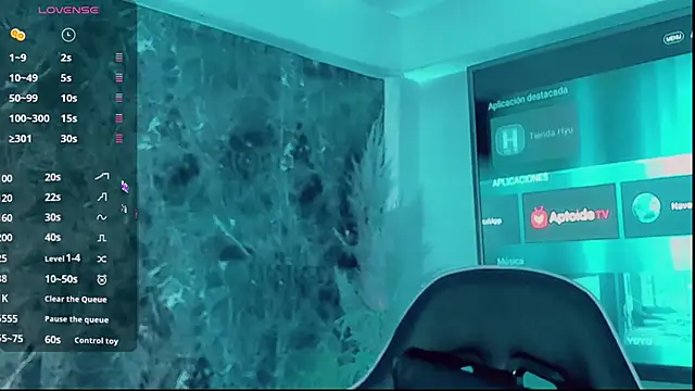 Emmaa Saenz  online show from 17, 11, 2025