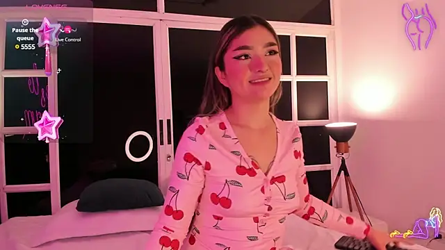 Arianavillada online show from 5, 3, 2025