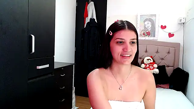 Snapshot of ZajiraShane chatting on 8, 3, 2025 ZajiraShane online show from 8, 3, 2025