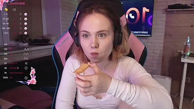 lucy mirror online show from 2, 12, 2025