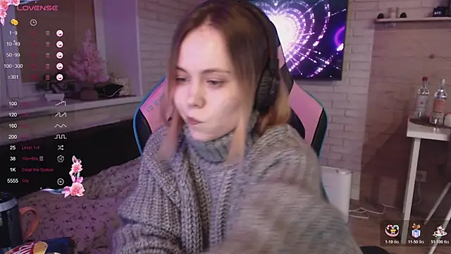 lucy mirror online show from 20, 12, 2025