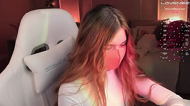 Frau Lina online show from 8, 12, 2024