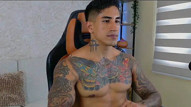 AdanReilly online show from 21, 12, 2024