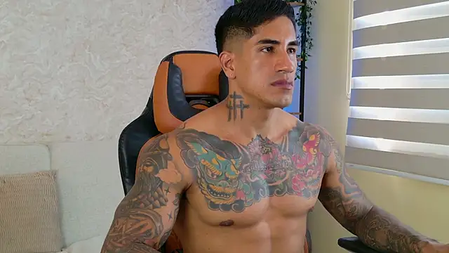 AdanReilly online show from 1, 2, 2025