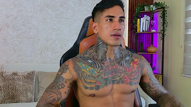 AdanReilly online show from 26, 9, 2025