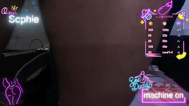 Snapshot of Sophiehuntress chatting on 14, 4, 2026 Sophiehuntress online show from 14, 4, 2026