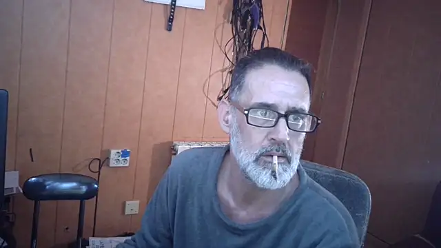 Lia Y PatrickX online show from 8, 4, 2026