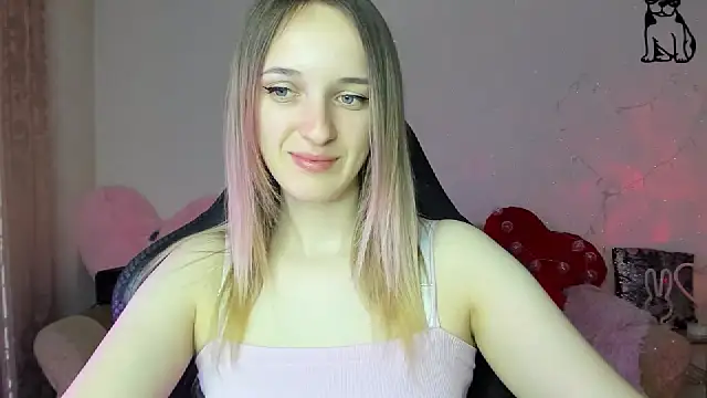 Snapshot of RouseReed chatting on 7, 5, 2026 RouseReed online show from 7, 5, 2026