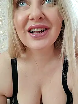 LadyLolyPop  online show from 10, 3, 2025