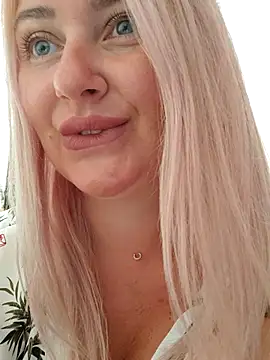 Snapshot of LadyLolyPop_ chatting on 1, 7, 2026 LadyLolyPop online show from 1, 7, 2026