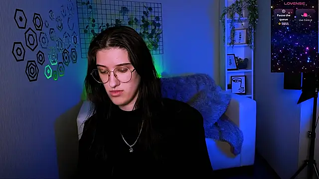 Snapshot of scarlet_mooore chatting on 19, 10, 2025 scarlet mooore online show from 19, 10, 2025