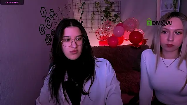 Snapshot of scarlet_mooore chatting on 20, 2, 2026 scarlet mooore online show from 20, 2, 2026