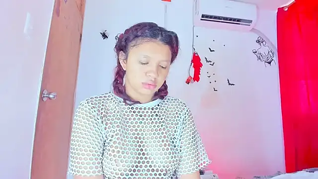 Emily Coper18 online show from 18, 1, 2026