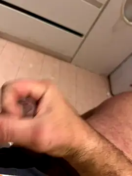 Snapshot of Angeloggaa chatting on 8, 10, 2025 Angeloggaa online show from 8, 10, 2025