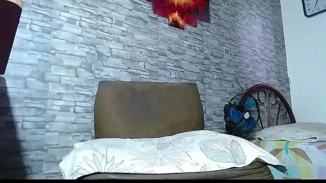 Snapshot of bulguehot chatting on 25, 11, 2025 bulguehot online show from 25, 11, 2025