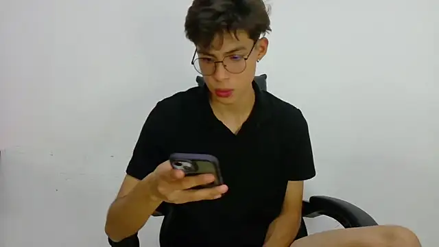 Snapshot of Jacotnk chatting on 1, 2, 2025 Jacotnk online show from 1, 2, 2025