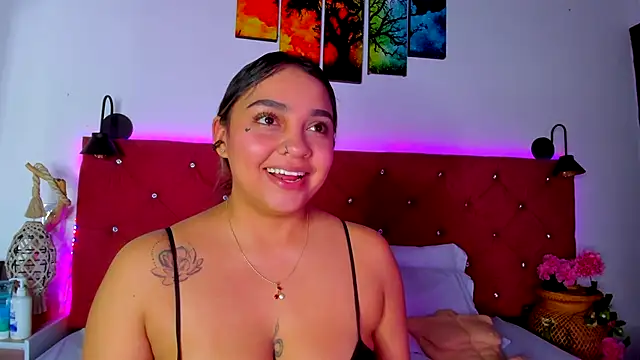 Snapshot of Abril_Gomez06 chatting on 19, 10, 2025 Abril Gomez06 online show from 19, 10, 2025