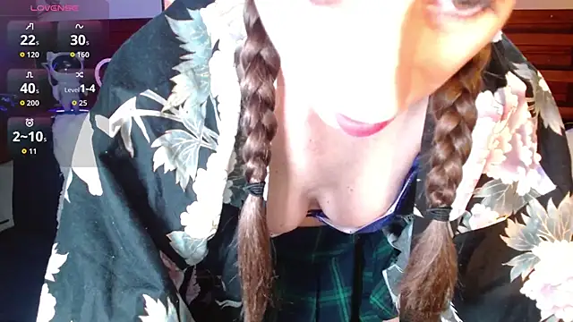 Snapshot of Trinity_Fire chatting on 7, 1, 2026 Trinity Fire online show from 7, 1, 2026