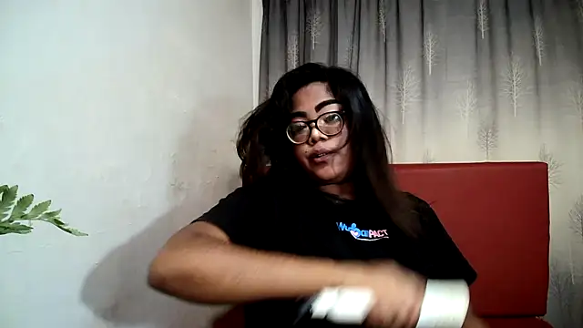 Indian Lola00 online show from 14, 2, 2025