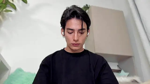 sebas rose online show from 5, 1, 2025