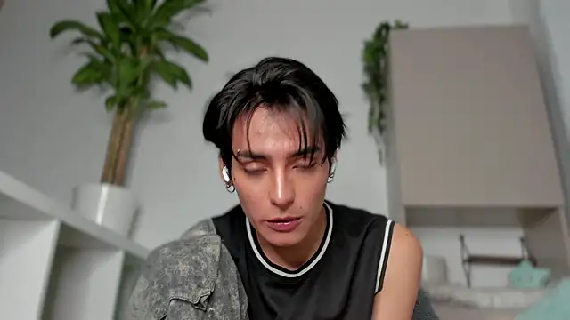 sebas rose online show from 28, 1, 2025