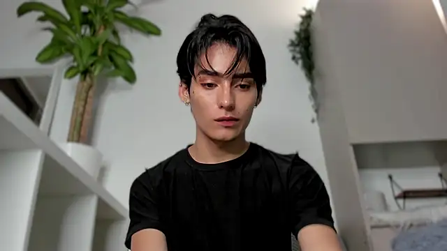 sebas rose online show from 4, 2, 2025