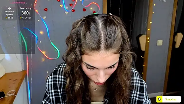 Snapshot of EmmyGreans chatting on 20, 9, 2025 EmmyGreans online show from 20, 9, 2025