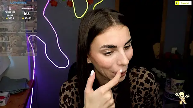 EmmyGreans online show from 25, 11, 2025