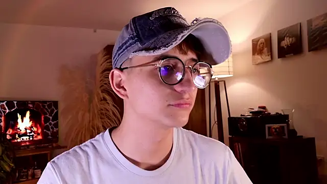 Snapshot of Mr_evan1 chatting on 4, 11, 2025 Mr evan1 online show from 4, 11, 2025