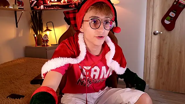 Snapshot of Mr_evan1 chatting on 22, 11, 2025 Mr evan1 online show from 22, 11, 2025