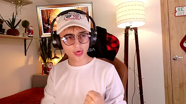 Snapshot of Mr_evan1 chatting on 27, 11, 2025 Mr evan1 online show from 27, 11, 2025