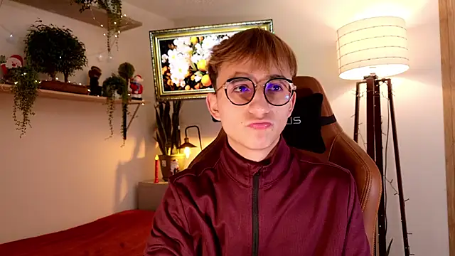 Snapshot of Mr_evan1 chatting on 2, 12, 2025 Mr evan1 online show from 2, 12, 2025