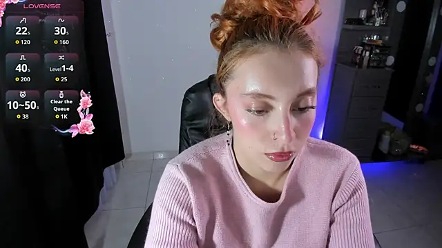 Violetaarey online show from 11, 5, 2026