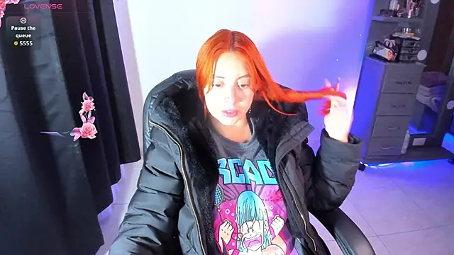 Violetaarey online show from 9, 6, 2026