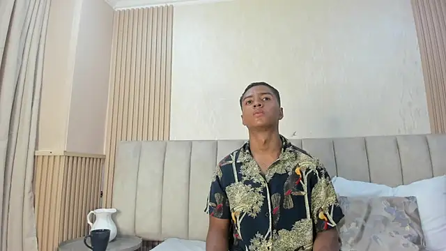 Snapshot of MagnusKing_ chatting on 6, 5, 2026 MagnusKing online show from 6, 5, 2026