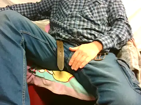 Giulio35 Pika online show from 23, 12, 2025