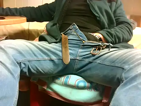 Snapshot of Giulio35_Pika chatting on 21, 3, 2026 Giulio35 Pika online show from 21, 3, 2026