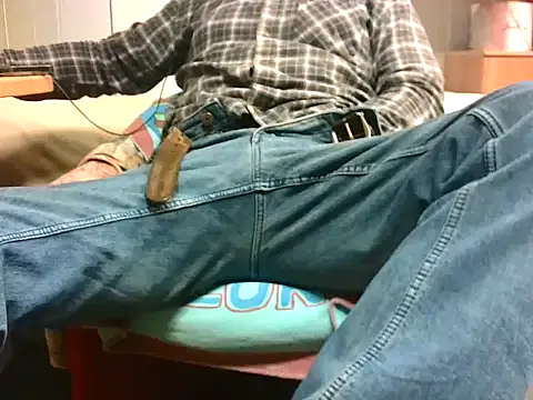 Snapshot of Giulio35_Pika chatting on 5, 4, 2026 Giulio35 Pika online show from 5, 4, 2026