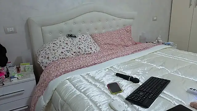 Snapshot of sexy_blondie92 chatting on 12, 1, 2026 sexy blondie92 online show from 12, 1, 2026