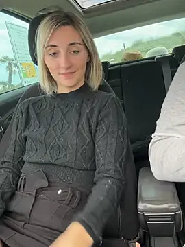 Snapshot of sexy_blondie92 chatting on 15, 3, 2026 sexy blondie92 online show from 15, 3, 2026