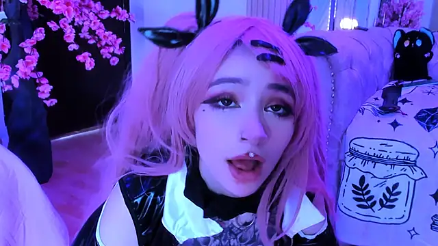 zephirahabney online show from 2, 2, 2025