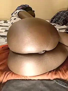 Misskhalifa  online show from 25, 10, 2025